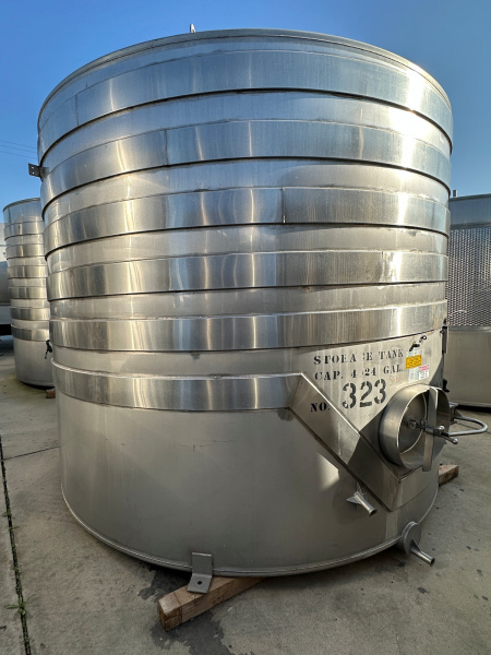 5,000 gallon stainless steel tanks jacketed